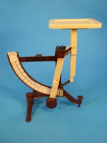 letter scale, maker Balancing Act