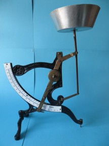 weighing scale, unknown maker