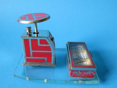 letter scale with stamp box