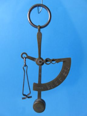 letter scale, maker Perry & Co