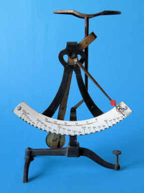letter scale, maker Ph.J. Maul