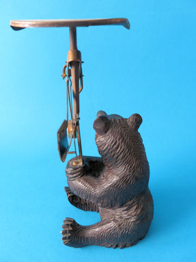 bear with letter scale