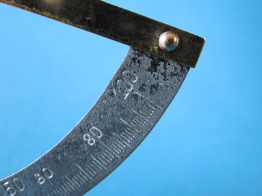detail 3