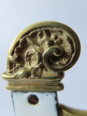 detail 1