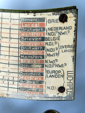 detail 11