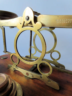 detail 8