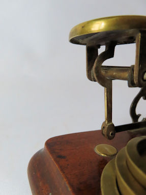 detail 4