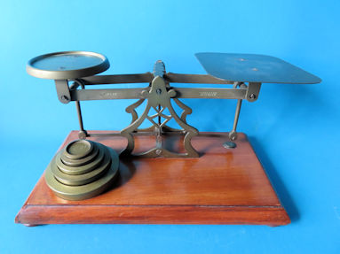 letter scale, maker Avery